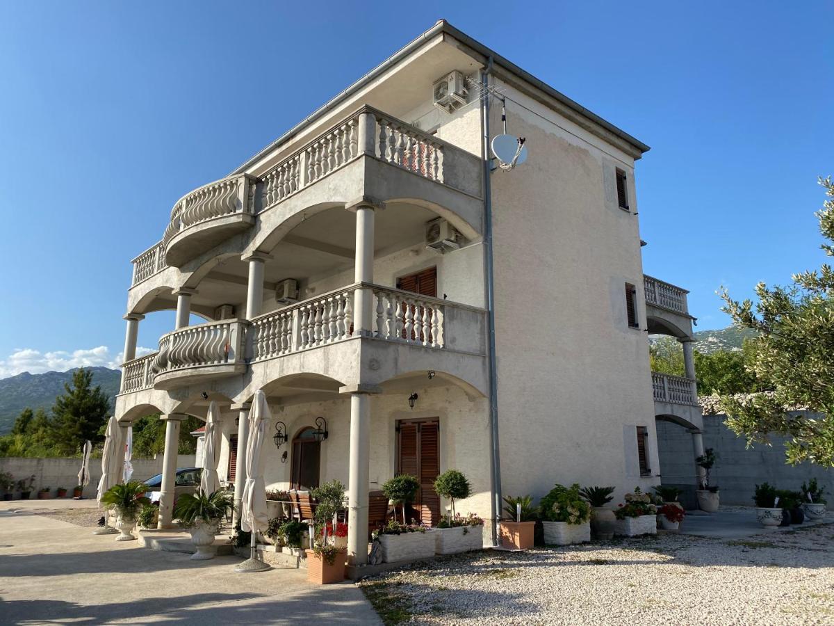 Villa Punta Rovanjska Esterno foto
